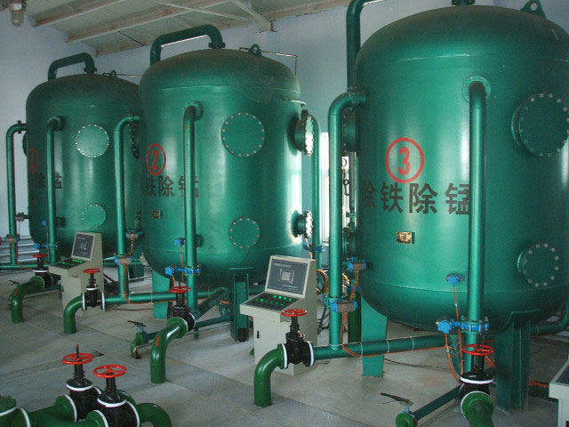 邢臺鋼鐵廠過濾器濾料安裝現(xiàn)場